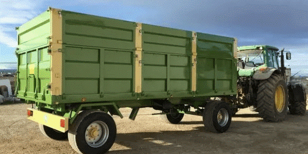 Certificados necesarios para circular con remolque agrícola