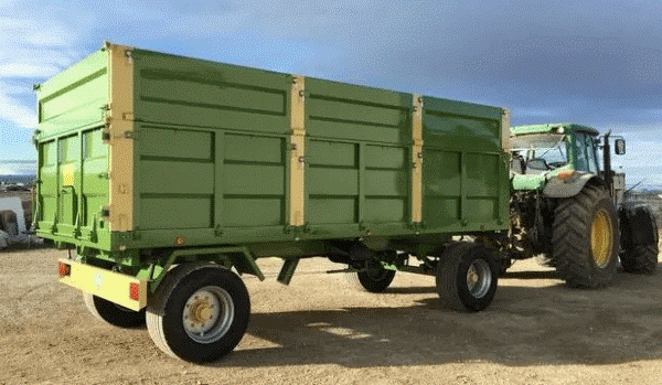 Certificados necesarios para circular con remolque agrícola